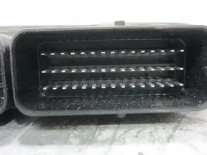 Foto de CENTRALITA MOTOR UCE RENAULT MEGANE I FASE 2 CLASSIC (LA...) 1.4 16V (95 CV / 70 KW) referencia 8200059086 foto 5