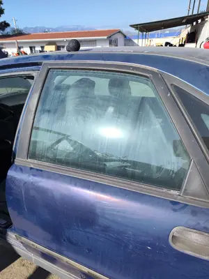 Foto de LUNA TRASERA IZQUIERDA VOLVO S40 BERLINA 1.6 CAT (109 CV / 80 KW) referencia 30854151