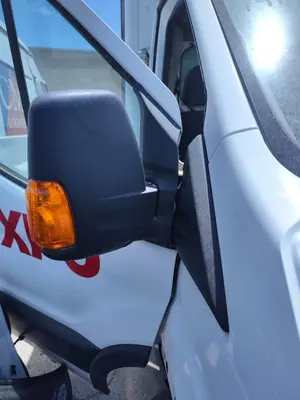 Foto de RETROVISOR DERECHO FORD TRANSIT CHASIS CABINA (TTG) 2.0 TDCi CAT (170 CV / 125 KW)