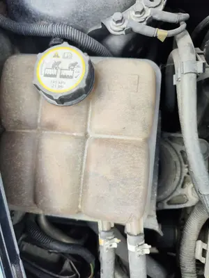 Foto de DEPOSITO EXPANSION VOLVO V50 FAMILIAR 2.0 Diesel CAT (136 CV / 100 KW) referencia 30776150