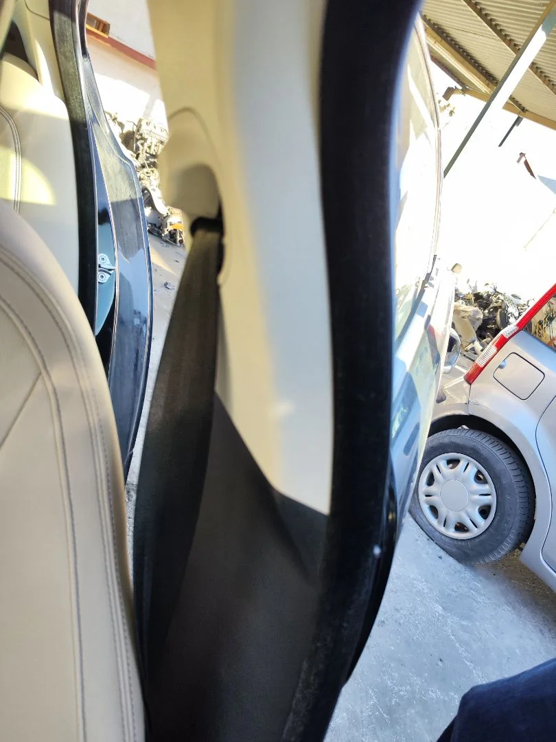 Foto de CINTURON SEGURIDAD DELANTERO IZQUIERDO JAGUAR XE 2.0 Turbo CAT (200 CV / 147 KW)