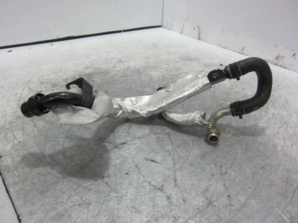 Foto de TUBO PORSCHE MACAN (95BA) referencia 06L121085