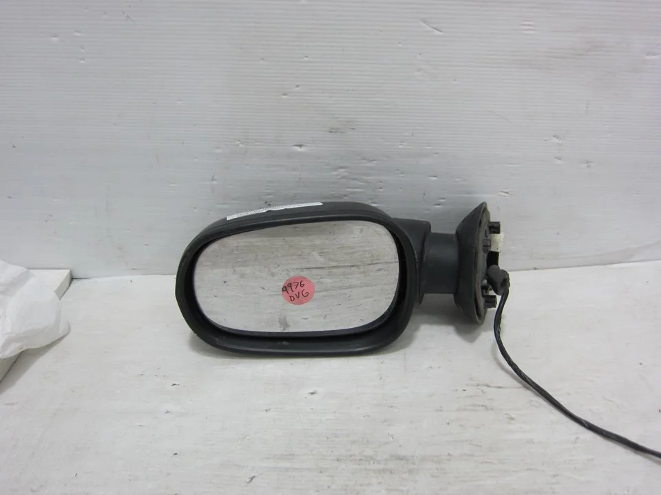 Foto de RETROVISOR IZQUIERDO DACIA LOGAN 1 1.6 CAT (87 CV / 64 KW) referencia 8200240599
