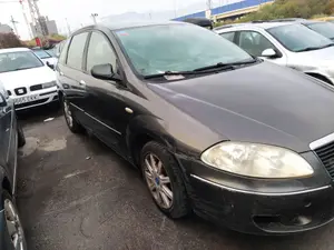 Foto de PARAGOLPES DELANTERO FIAT CROMA (194) 1.9 JTD 16V CAT (150 CV / 110 KW)