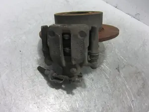 Foto de PINZA DE FRENO TRASERA IZQUIERDA AUDI A4 BERLINA (8E) 2.0 TDI (140 CV / 103 KW) referencia 8E0615423G