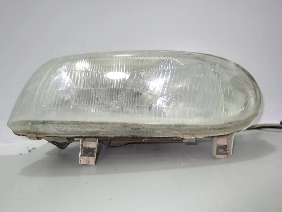 Foto de FARO DERECHO VOLKSWAGEN GOLF III (1H1)(11.1991) 1.9 TDI (90 CV / 66 KW) referencia 3800957259882