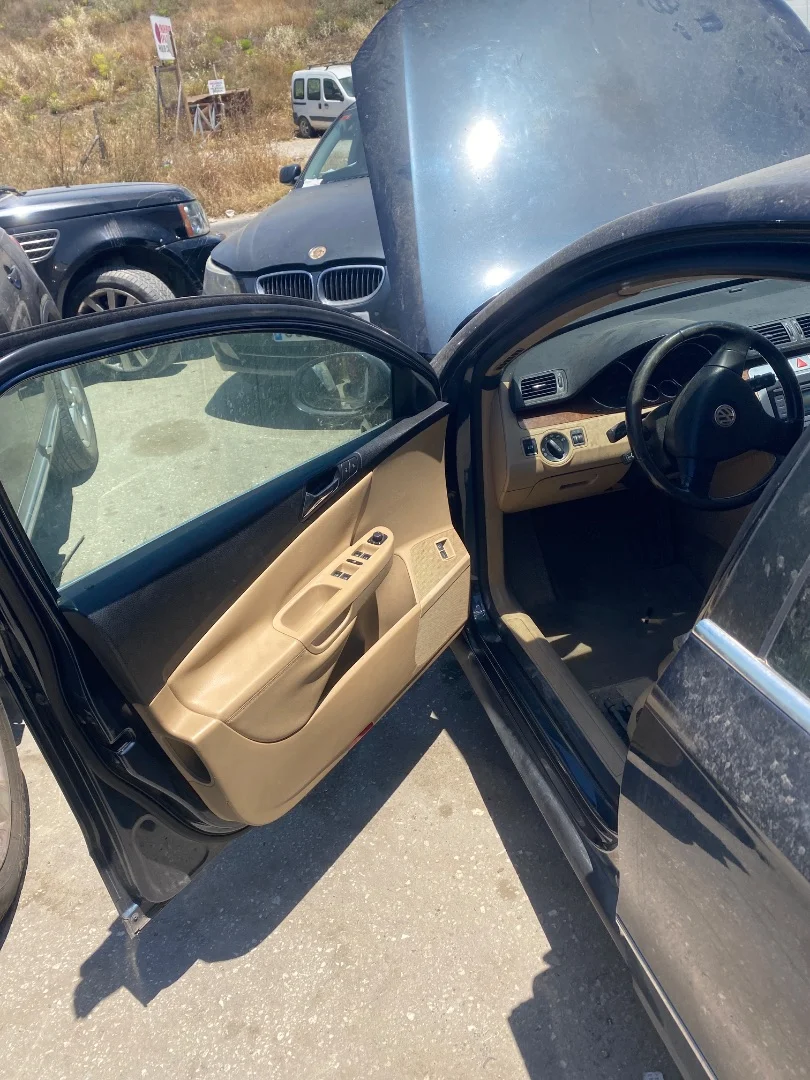 Foto de GOMAS CONTORNO PUERTA VOLKSWAGEN PASSAT BERLINA (3C2) 2.0 TDI (140 CV / 103 KW)