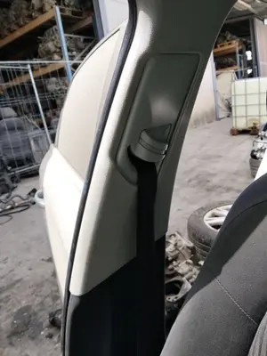 Foto de CINTURON SEGURIDAD DELANTERO DERECHO AUDI A4 BERLINA (8K2) 2.0 16V TDI (143 CV / 105 KW)