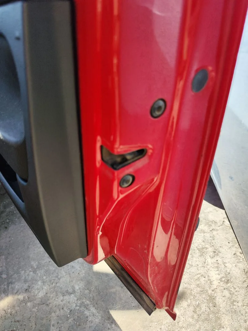 Foto de CERRADURA PUERTA DELANTERA DERECHA VOLKSWAGEN GOLF IV BERLINA (1J1)(10.1997) 1.9 TDI (90 CV / 66 KW)