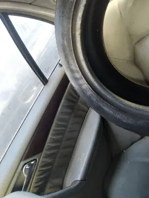 Foto de GUARNECIDO PUERTA TRASERA DERECHA MERCEDES-BENZ CLASE C (BM 203) BERLINA 2.2 CDI CAT (143 CV / 105 KW) referencia A2037304070 9C48