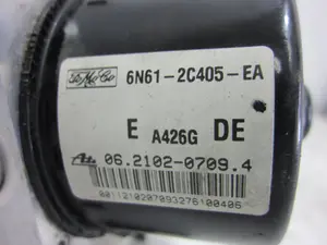 Foto de ABS MAZDA 3 BERLINA (BK) 2.0 Diesel CAT (143 CV / 105 KW) referencia 6N612C405EA foto 2