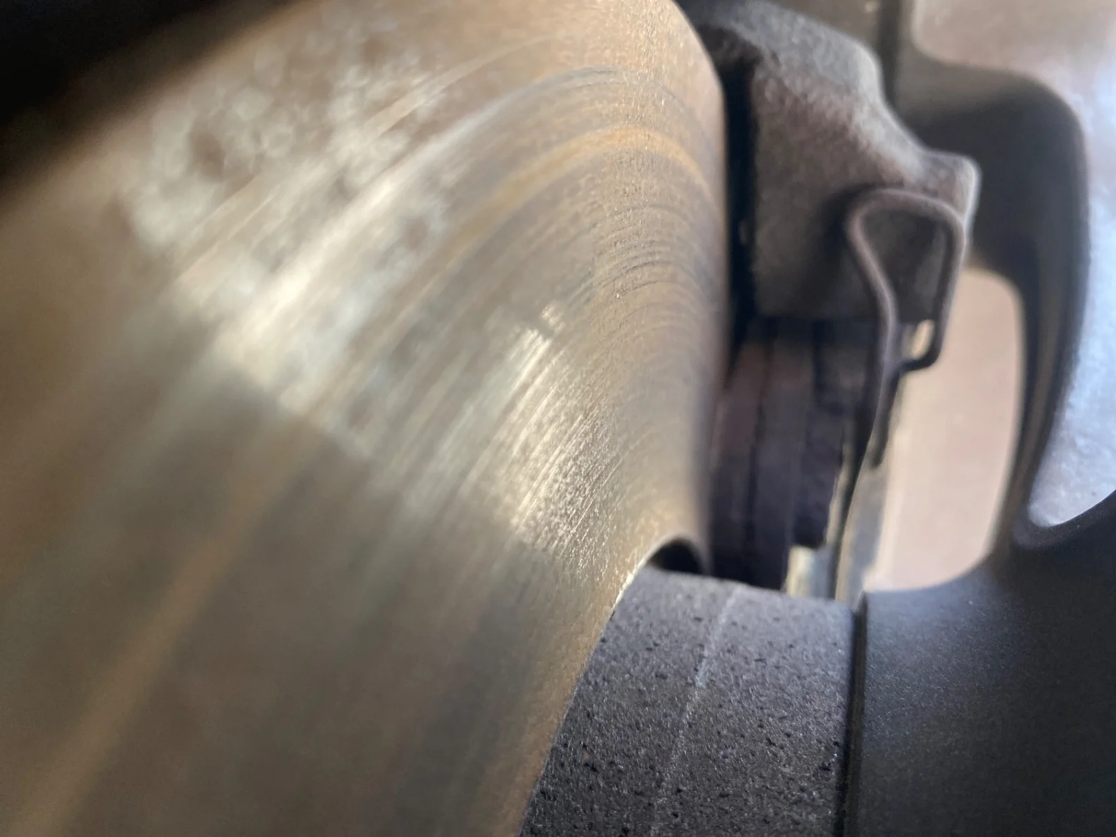 Foto de PINZA DE FRENO DELANTERA IZQUIERDA FORD FOCUS SPORTBREAK (CB4)