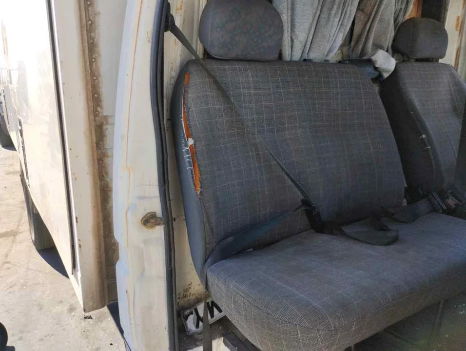 Foto de CINTURON SEGURIDAD DELANTERO DERECHO FORD TRANSIT FURGÓN (CY/DY)(1986) 2.5 Diesel (80 CV / 59 KW) referencia 0418097