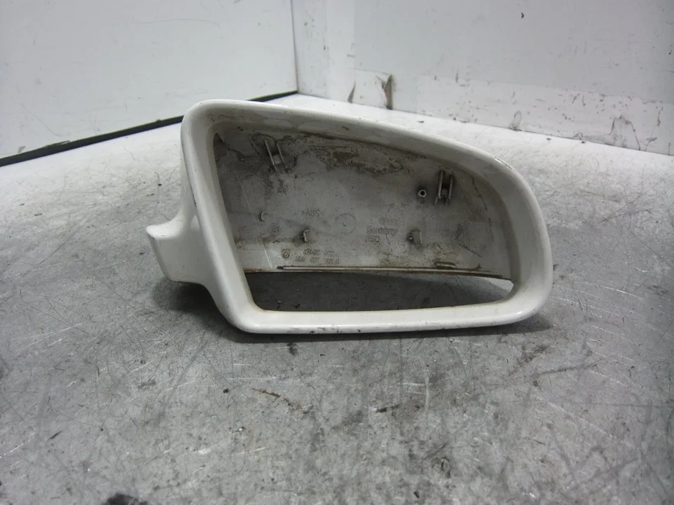 Foto de CARCASA RETROVISOR DERECHO AUDI A3 SPORTBACK (8PA) 1.9 TDI (105 CV / 77 KW) referencia 8E0857508B