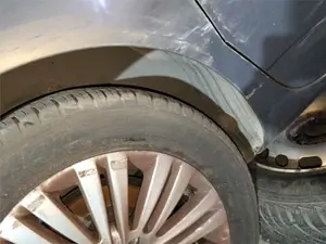 Foto de PASO RUEDA TRASERO DERECHO OPEL MERIVA B foto 2