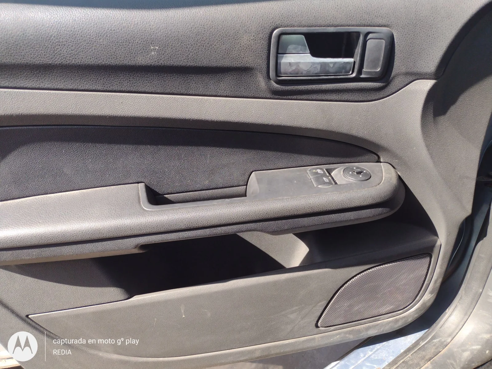 Foto de ELEVALUNAS DELANTERO IZQUIERDO FORD FOCUS SPORTBREAK (CAP) 1.6 16V CAT (101 CV / 74 KW) referencia 1738645