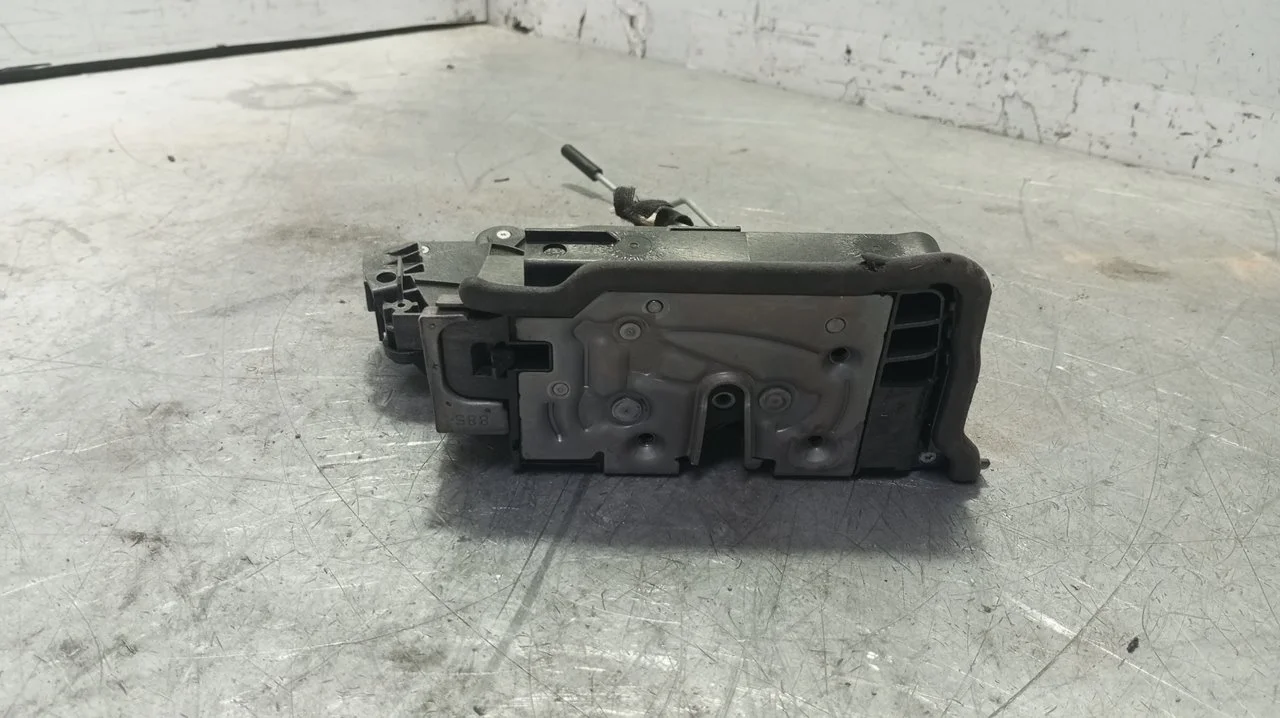 Foto de CERRADURA PUERTA TRASERA IZQUIERDA BMW SERIE X3 (G01) 3.0 24V Turbodiesel (265 CV / 195 KW) referencia 728193912