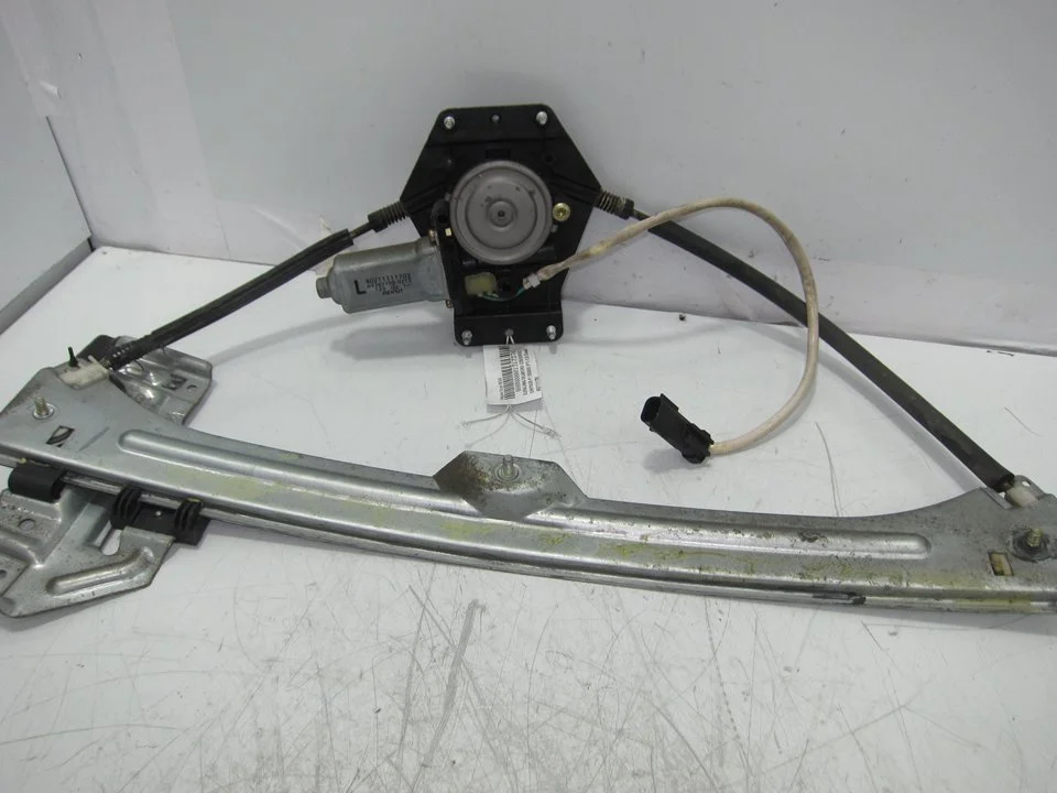 Foto de ELEVALUNAS DELANTERO IZQUIERDO CHRYSLER PT CRUISER 2.0 16V CAT (141 CV / 104 KW) referencia 40211111703