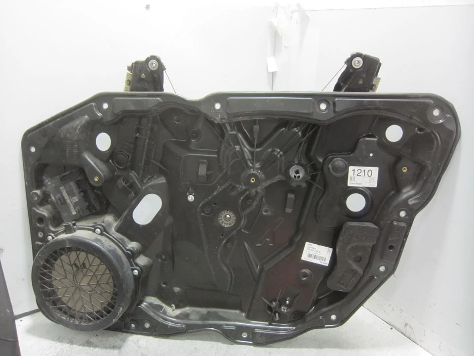 Foto de ELEVALUNAS DELANTERO DERECHO PORSCHE CAYENNE (TIPO 92A) 3.6 CAT (299 CV / 220 KW) referencia 7P5837756B