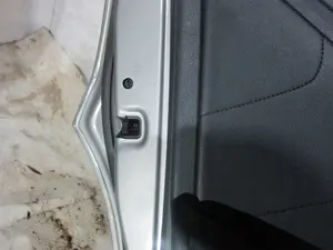 Foto de CERRADURA PUERTA TRASERA IZQUIERDA VOLKSWAGEN TIGUAN (AD1) 2.0 TDI DPF (239 CV / 176 KW) referencia 5NA839015C foto 2