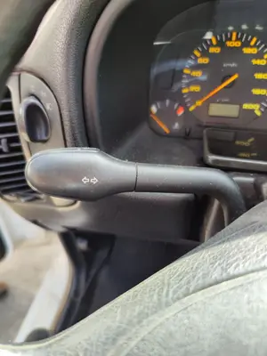 Foto de MANDO INTERMITENTES SEAT IBIZA (6K1) 1.4  (60 CV / 44 KW)