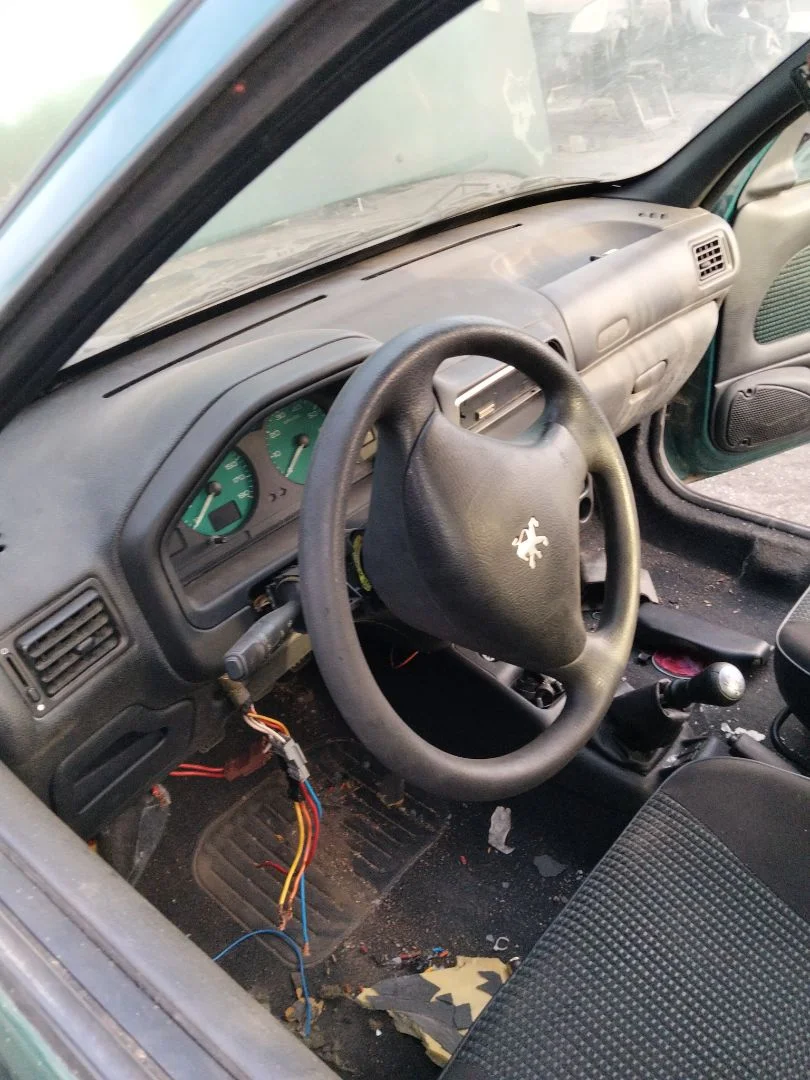 Foto de SALPICADERO PEUGEOT 106 (S2) 1.1 (60 CV / 44 KW)