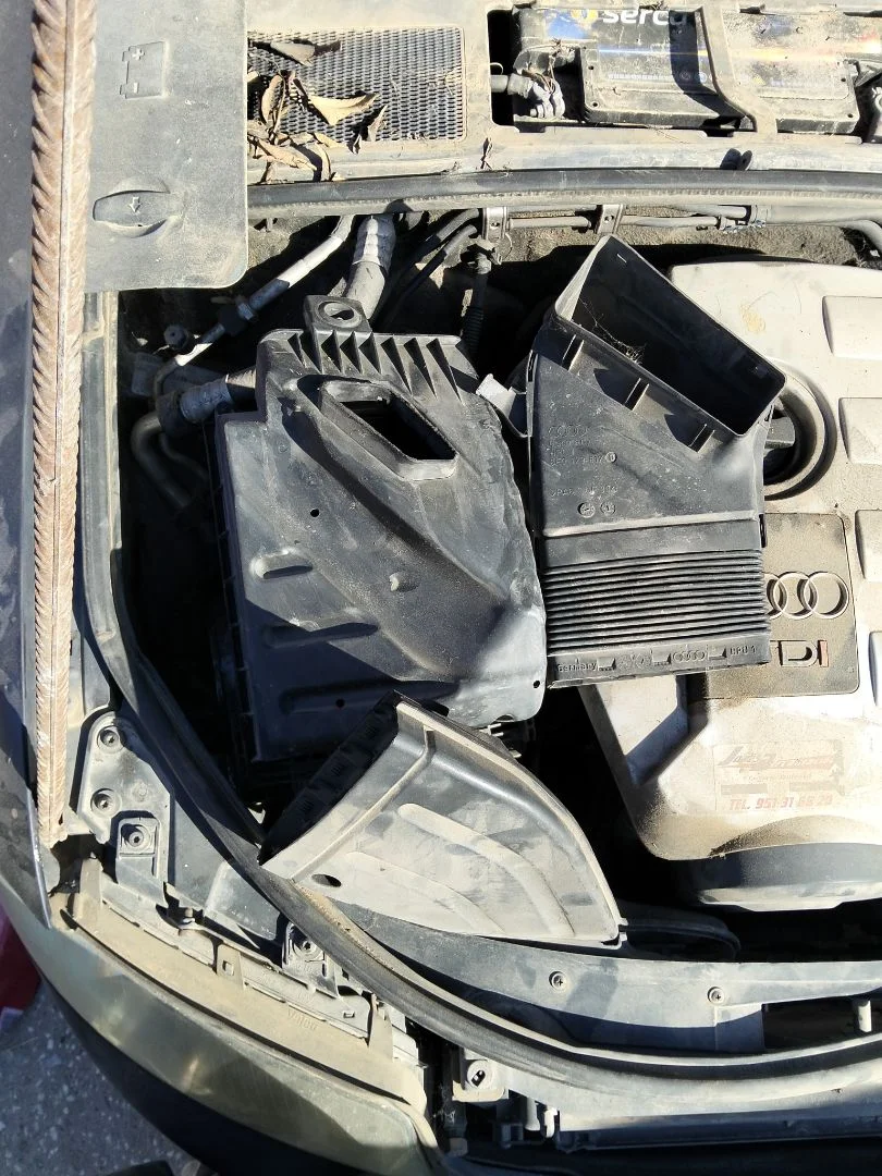 Foto de CAJA FILTRO AIRE AUDI A4 BERLINA (8E) 1.9 TDI (131 CV / 96 KW) referencia 03G133837