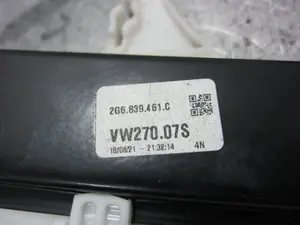 Foto de ELEVALUNAS TRASERO IZQUIERDO VOLKSWAGEN POLO VI (AW1)(08.2017) 1.0 (65 CV / 48 KW) referencia 2G6839461C foto 3