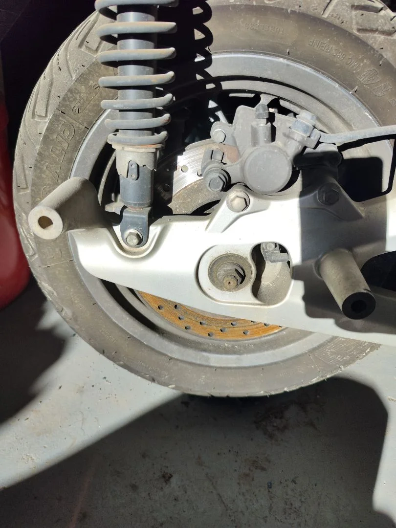 Foto de DISCO DE FRENO TRASERO YAMAHA X-MAX 250 250 cm3 - 15 kW (20 CV / 15 KW)
