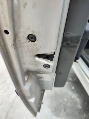 Foto de CERRADURA PUERTA DELANTERA IZQUIERDA SKODA OCTAVIA BERLINA (1U2) 1.9 TDI (90 CV / 66 KW) referencia 3B1837015Q