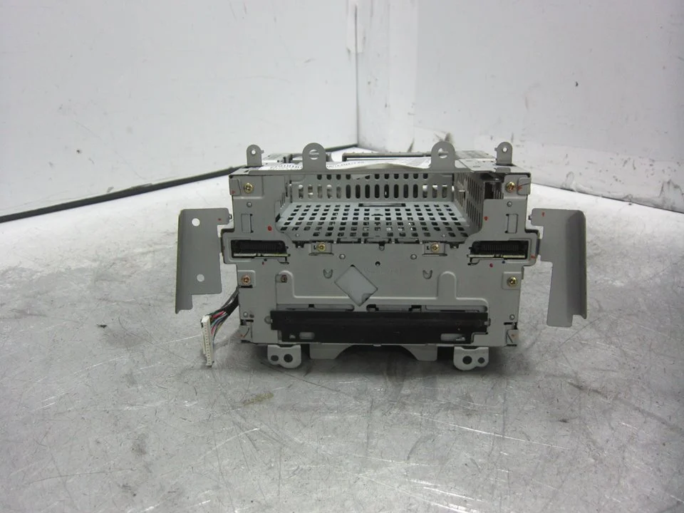 Foto de SISTEMA AUDIO / RADIO CD MAZDA 6 BERLINA (GG) 2.0 Diesel CAT (136 CV / 100 KW) referencia FF011068B