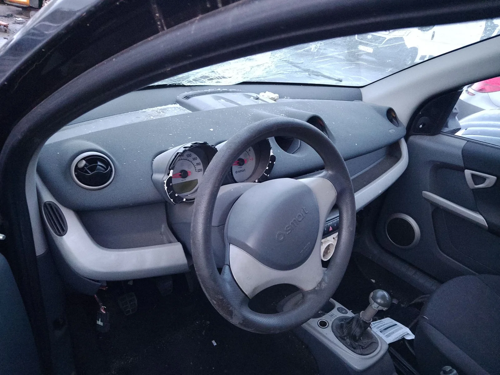 Foto de SALPICADERO SMART FORFOUR 1.5 CDI CAT (68 CV / 50 KW)