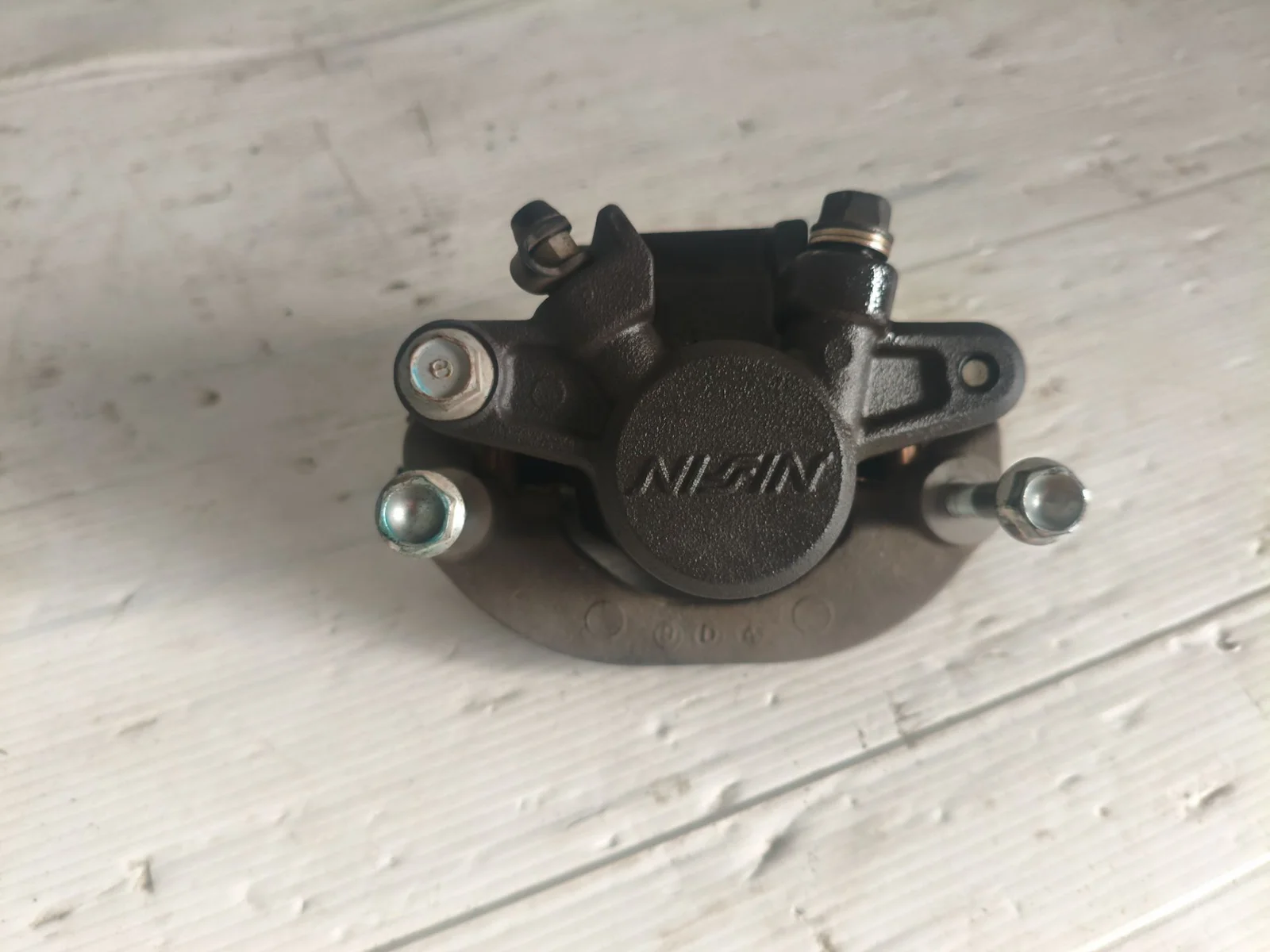 Foto de PINZA DE FRENO TRASERA HONDA SH 125I 125 cm3 - 9 kW (12 CV / 9 KW)