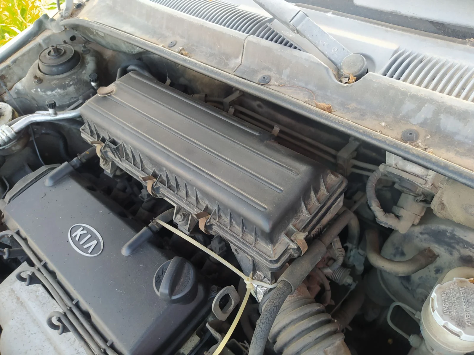 Foto de CAJA FILTRO AIRE KIA RIO (BC) 1.3 CAT (75 CV / 55 KW) referencia 0K30C13320C