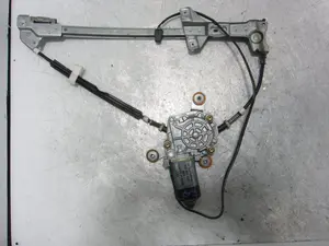 Foto de ELEVALUNAS DELANTERO DERECHO AUDI 100 AVANT (C4) 2.3  (133 CV / 98 KW) referencia 4A0837398A