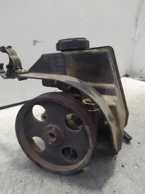 Foto de BOMBA DIRECCION PEUGEOT 206 1.9 Diesel (69 CV / 51 KW) referencia 9634816080 foto 4