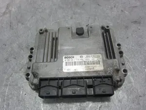 Foto de CENTRALITA MOTOR UCE RENAULT MEGANE II BERLINA 3P 1.9 dCi Diesel (120 CV / 88 KW) referencia 8200391966