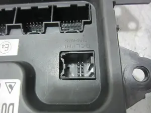 Foto de CAJA RELES / FUSIBLES KIA CERATO (LD) 1.6 CAT (105 CV / 77 KW) referencia 919502F061 foto 3