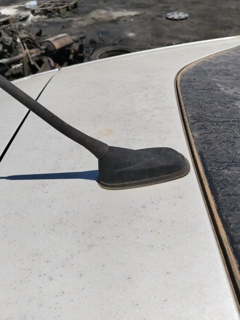 Foto de BASE DE ANTENA CITROEN C4 CACTUS 1.2 12V VTi (82 CV / 60 KW)