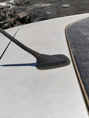 Foto de BASE DE ANTENA CITROEN C4 CACTUS 1.2 12V VTi (82 CV / 60 KW)