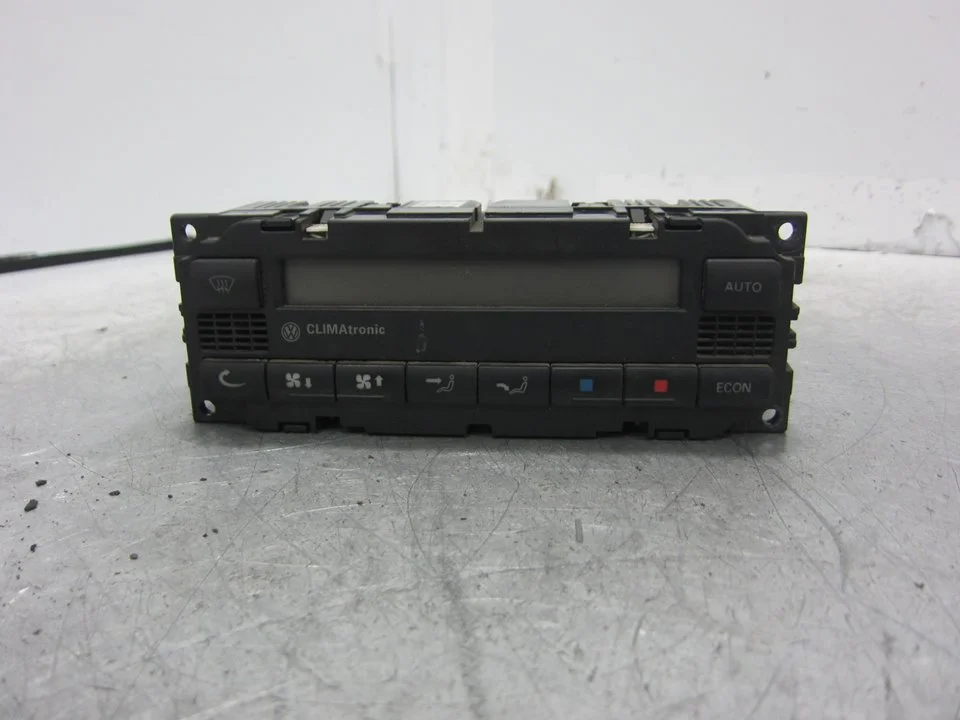 Foto de MANDO CLIMATIZADOR VOLKSWAGEN PASSAT BERLINA (3B3) 1.9 TDI (131 CV / 96 KW) referencia 412206017001