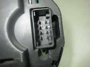 Foto de CUADRO INSTRUMENTOS VOLKSWAGEN POLO IV (9N1) 1.4 16V (101 CV / 74 KW) referencia 6Q0920800 foto 4