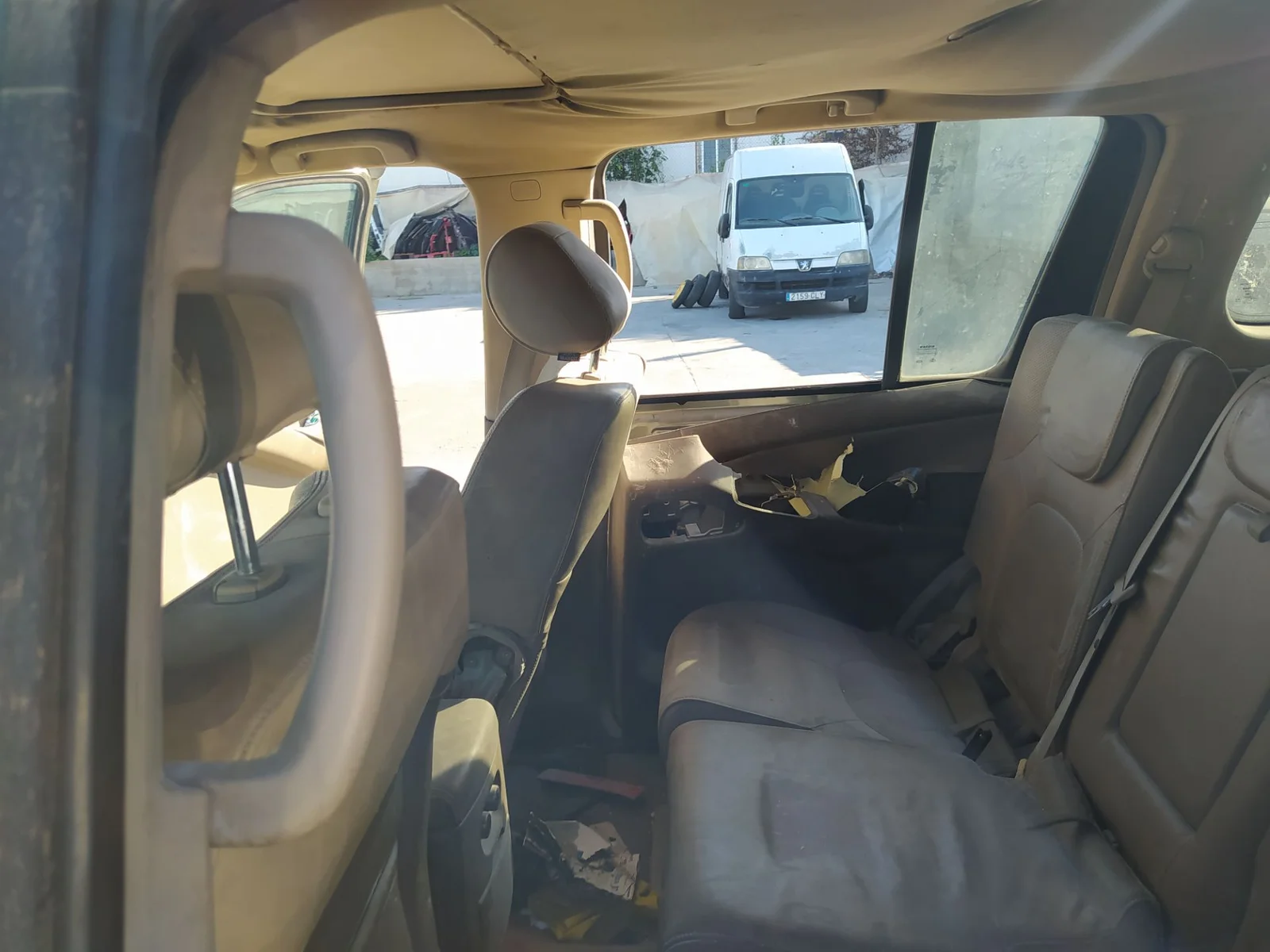 Foto de ASIDERO TECHO TRASERO IZQUIERDO NISSAN PATHFINDER (R51) 2.5 dCi Diesel CAT (171 CV / 126 KW)