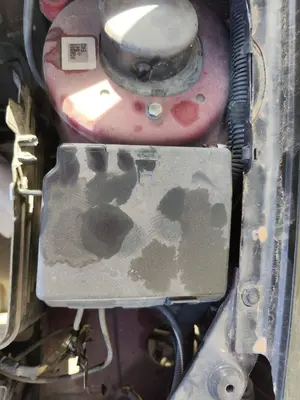 Foto de CAJA RELES / FUSIBLES PEUGEOT 206 1.4  (75 CV / 55 KW)