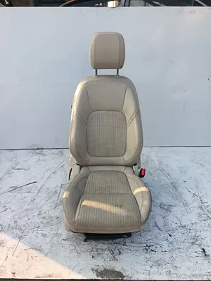 Foto de ASIENTO DELANTERO DERECHO JAGUAR XF 2.0 Diesel CAT (163 CV / 120 KW)