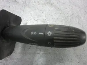 Foto de MANDO MULTIFUNCION FIAT II PUNTO (188) BERLINA 1.2 CAT (60 CV / 44 KW) referencia 10400563480 foto 4