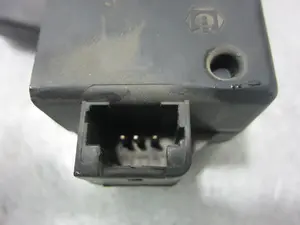 Foto de CERRADURA MALETERO / PORTON CITROEN XSARA BERLINA 2.0 HDi CAT (RHY / DW10TD) (90 CV / 66 KW) referencia 9646091580 foto 3