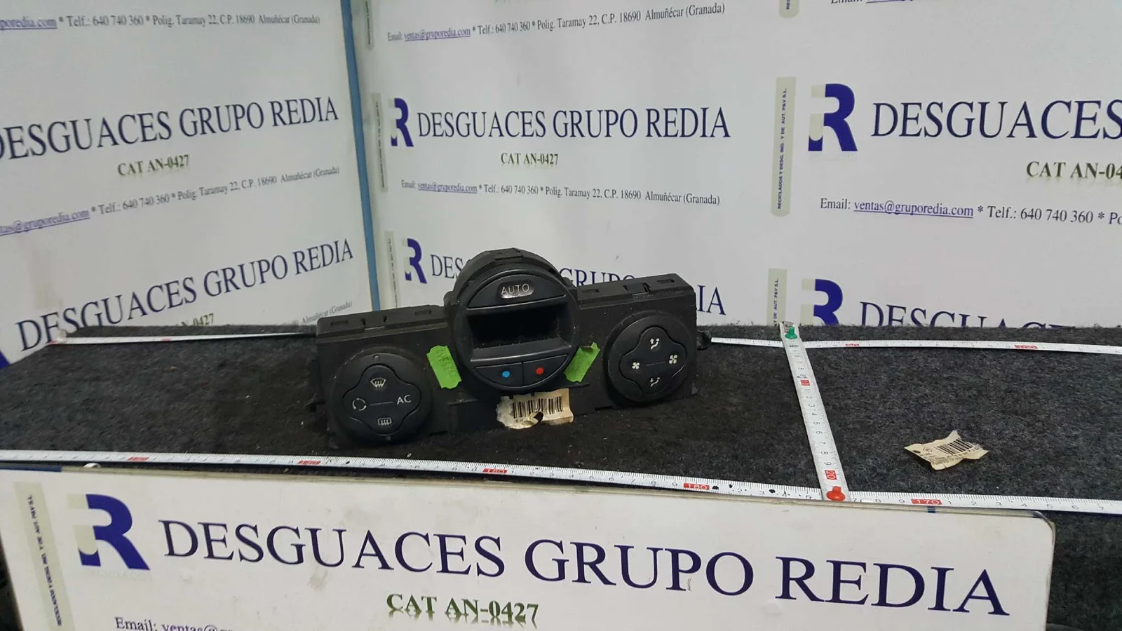 Foto de MANDO CLIMATIZADOR RENAULT MEGANE II BERLINA 3P referencia 8200070752