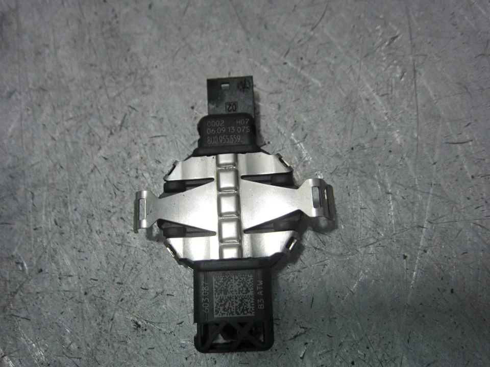 Foto de SENSOR SEAT LEON (5F1) 1.6 TDI (105 CV / 77 KW) referencia 8U0955559