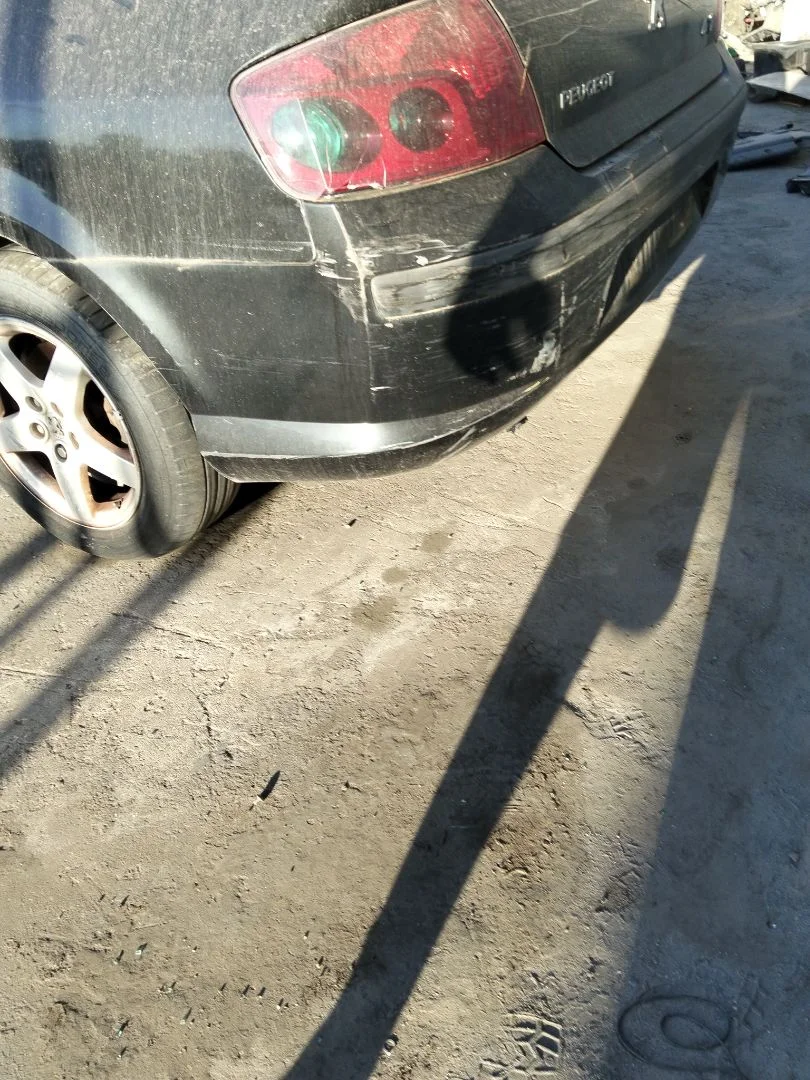 Foto de PARAGOLPES TRASERO PEUGEOT 407 1.6 HDi FAP CAT (9HZ / DV6TED4) (109 CV / 80 KW) referencia 7410V3